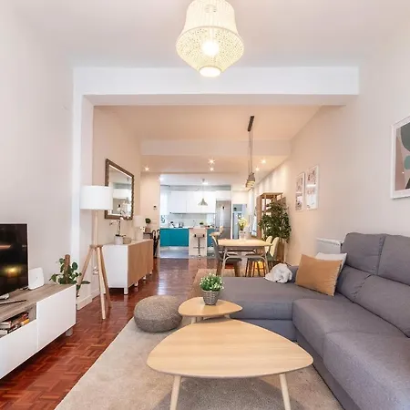 דירה Spacious And Lovely In The Center Of *