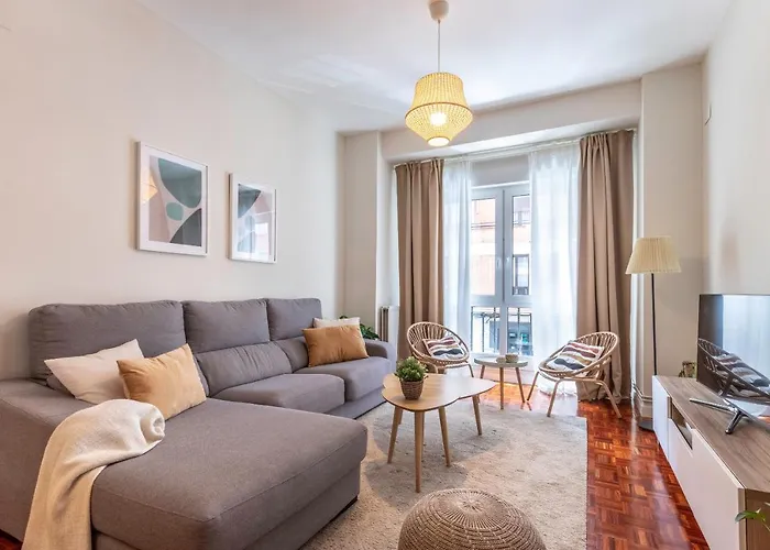 Spacious And Lovely In The Center Of Apartament *